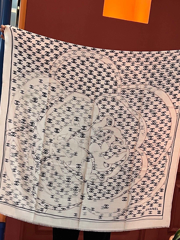 ブランドマフラー全体デザイン